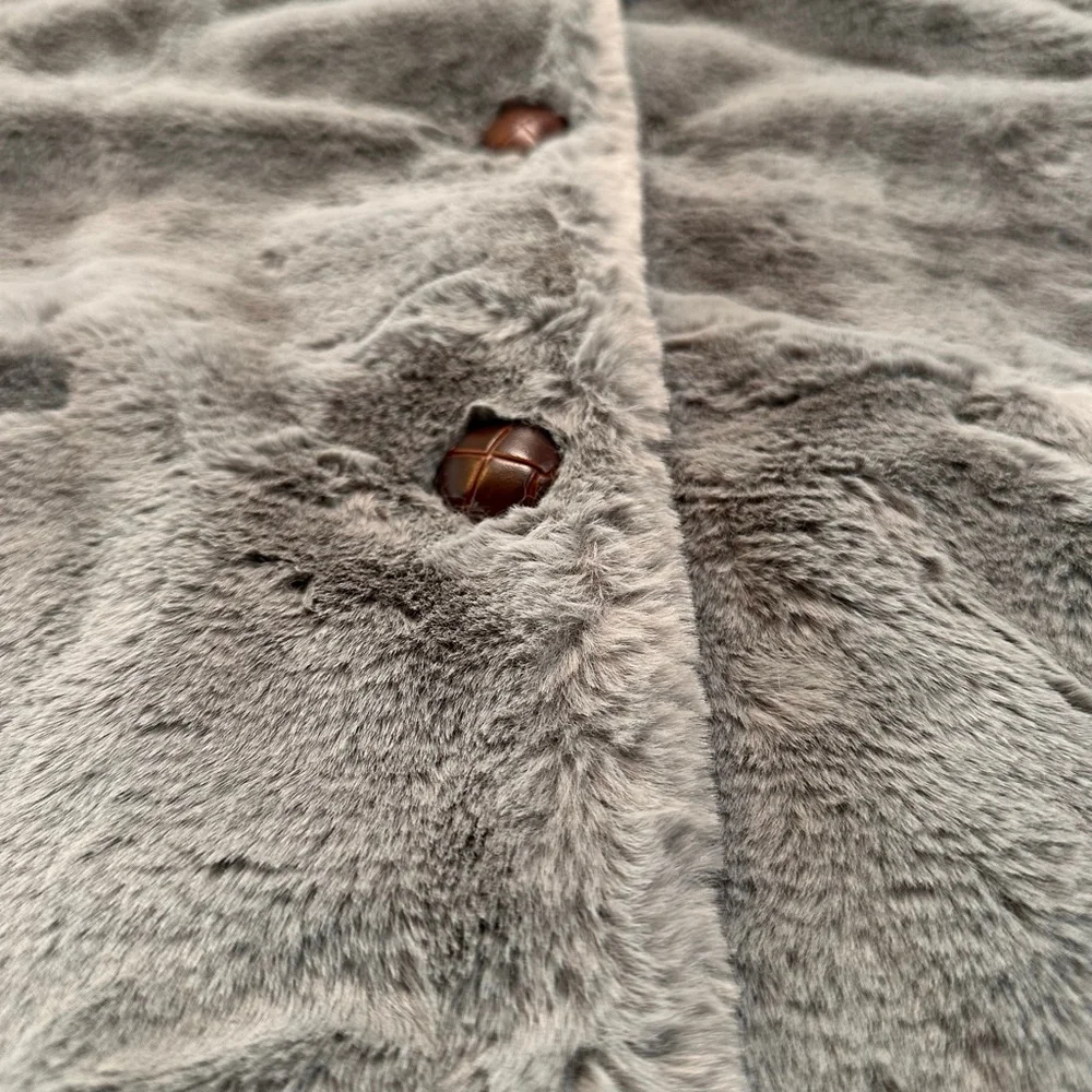 Fat Face (UK) Silver-Grey Faux Fur Jacket | Y2K Minimal Luxe Coat | US 8/ UK 12 - Picture 7 of 13